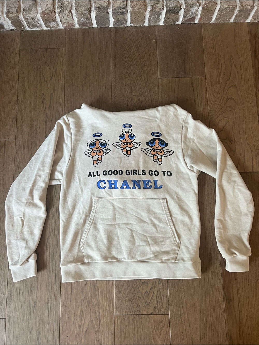 Mega Yacht “ALL GOOD GIRLS GO TO CHANEL” Hoodie Unisex Size Small